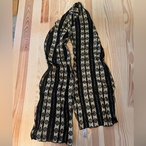 Amanda Smith Black and Gold Patterned Vintage Scarf